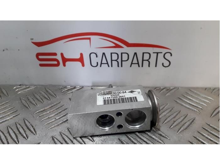 Gebruikte Airco deel (div) Mercedes A (W176) 1.6 A-180 16V Prijs € 30,00 Margeregeling aangeboden door SH Carparts