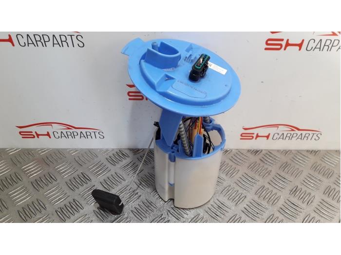 Gebruikte Tank element Pomp Mercedes C (W204) 1.6 C-180 16V BlueEfficiency Prijs € 175,00 Margeregeling aangeboden door SH Carparts