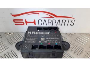 Gebruikte Deur module Mercedes C (W204) 1.6 C-180 16V BlueEfficiency Prijs € 40,00 Margeregeling aangeboden door SH Carparts
