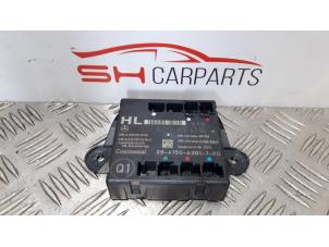 Gebruikte Deur module Mercedes C (W204) 1.6 C-180 16V BlueEfficiency Prijs € 40,00 Margeregeling aangeboden door SH Carparts