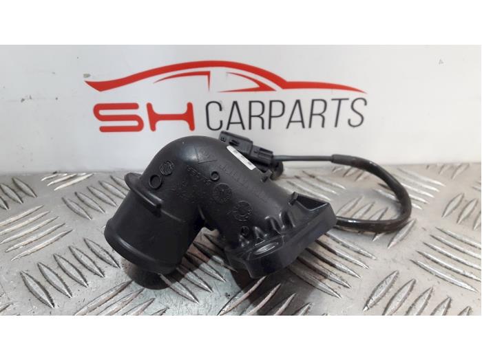 EGR Buis van een Mercedes-Benz A (W176) 1.5 A-180 CDI, A-180d 16V 2015