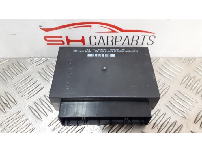 Computer Body Control van een Porsche Cayenne (9PA) 4.5 S V8 32V 2005