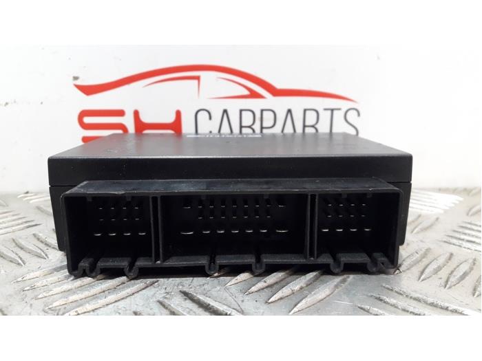 Computer Body Control van een Porsche Cayenne (9PA) 4.5 S V8 32V 2005