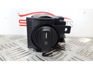 Gebruikte Licht Schakelaar Mercedes A (W169) 1.5 A-160 Prijs € 10,00 Margeregeling aangeboden door SH Carparts