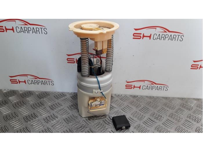 Gebruikte Tank element Pomp Mercedes A (W169) 1.5 A-160 Prijs € 70,00 Margeregeling aangeboden door SH Carparts