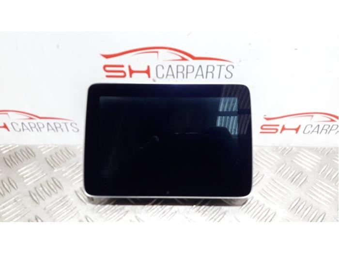 Gebruikte Display Interieur Mercedes GLE (W166) 250d 2.0 Prijs € 90,00 Margeregeling aangeboden door SH Carparts