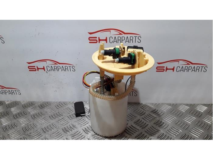 Gebruikte Tank element Pomp Mercedes B (W246/W242) 1.5 B-180 CDI,d 16V Prijs € 45,00 Margeregeling aangeboden door SH Carparts