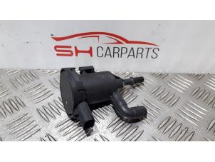 Gebruikte Vacuum ventiel Mercedes CLA (117.3) 1.6 CLA-180 16V Prijs € 15,00 Margeregeling aangeboden door SH Carparts