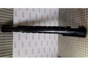 Gebruikte Sideskirt rechts Mercedes E (C207) E-250 CDI 16V Prijs € 100,00 Margeregeling aangeboden door SH Carparts