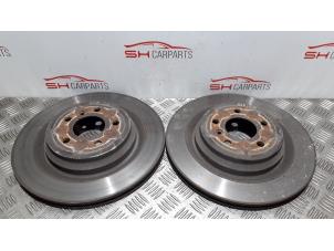 Gebruikte Remschijf achter Mercedes GLE (W166) 250d 2.0 Prijs € 110,00 Margeregeling aangeboden door SH Carparts