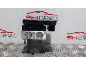 Gebruikte ABS Pomp Mercedes A (177.0) 1.5 A-180d Prijs € 340,00 Margeregeling aangeboden door SH Carparts