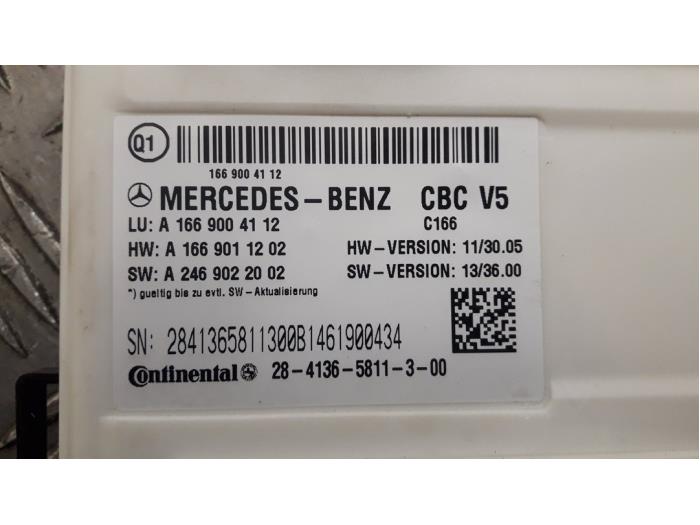 BCM van een Mercedes-Benz ML III (166) 3.0 ML-350 BlueTEC V6 24V 4-Matic 2014