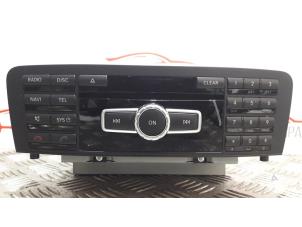 Gebruikte Radio CD Speler Mercedes CLA (117.3) 2.2 CLA-220 CDI, 220 d 16V Prijs € 50,00 Margeregeling aangeboden door SH Carparts