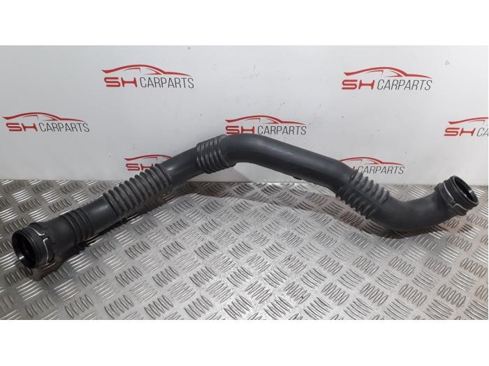 Gebruikte Intercooler Buis Mercedes B (W245) 2.0 B-180 CDI 16V Prijs € 30,00 Margeregeling aangeboden door SH Carparts