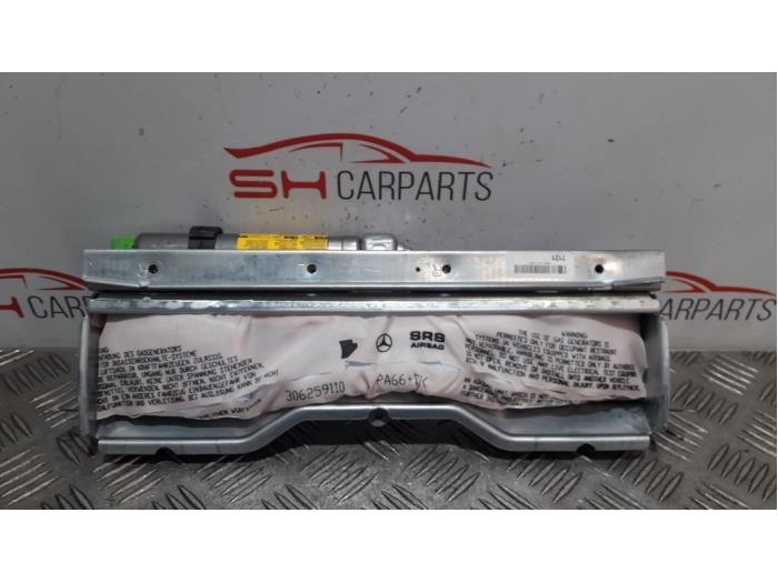 Mercedes W204 Knie Airbags voorraad Onderdelenlijn.nl