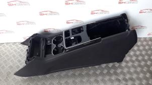 Gebruikte Middenconsoles Mercedes GLE (W166) 250d 2.0 Prijs op aanvraag aangeboden door SH Carparts