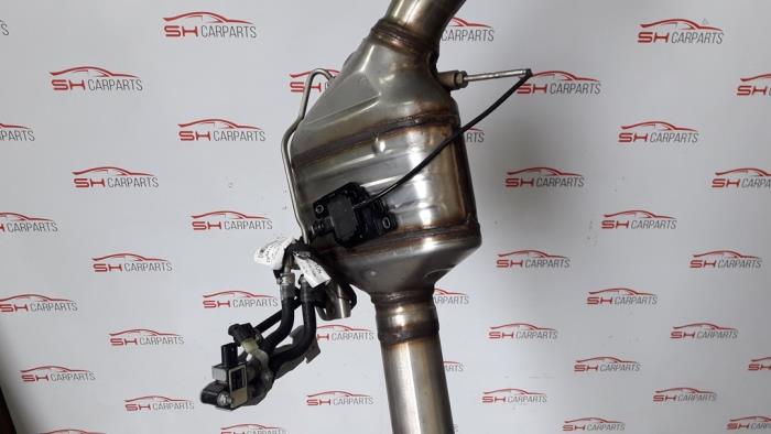 Katalysator van een Mercedes-Benz GLC (X253) 2.0 300 16V EQ Boost 4-Matic 2019