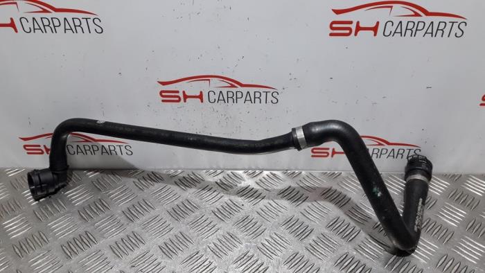 Gebruikte Leiding (diversen) Mercedes 280SL-500SLC Prijs € 50,00 Margeregeling aangeboden door SH Carparts