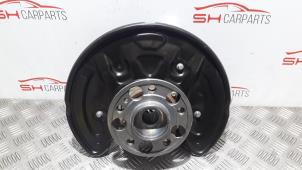 Gebruikte Fusee rechts-achter Mercedes C (C205) C-220d 2.0 Turbo 16V Prijs € 110,00 Margeregeling aangeboden door SH Carparts