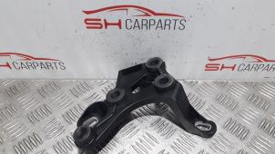 Gebruikte Steun (diversen) Mercedes C (C205) C-220d 2.0 Turbo 16V Prijs € 30,00 Margeregeling aangeboden door SH Carparts