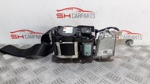 Gebruikte Veiligheidsgordel links-voor Mercedes E (C207) E-250 CDI 16V Prijs € 49,00 Margeregeling aangeboden door SH Carparts