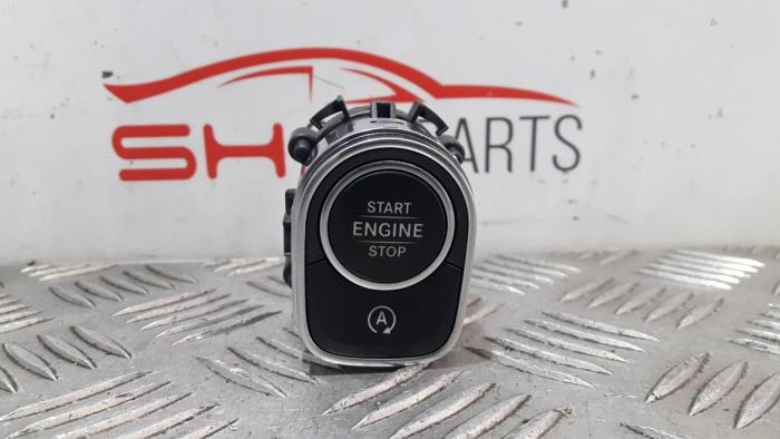 Gebruikte Start/Stop computer Mercedes A (177.0) 1.3 A-200 Turbo 16V Prijs € 10,00 Margeregeling aangeboden door SH Carparts