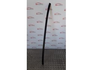 Gebruikte Daklijst links Mercedes A (177.0) 1.5 A-160d Prijs op aanvraag aangeboden door SH Carparts