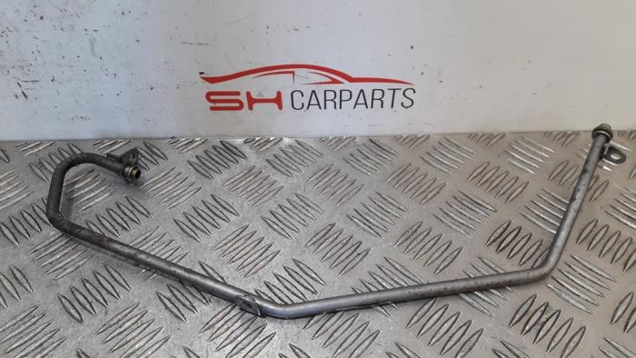 Gebruikte Oliedruk Leiding Mercedes A (W176) 1.6 A-200 16V Prijs € 20,00 Margeregeling aangeboden door SH Carparts