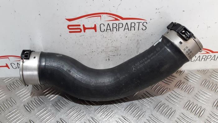 Gebruikte Intercooler Buis Mercedes C (W205) C-200 1.6 CDI BlueTEC, C-200 d 16V Prijs € 30,00 Margeregeling aangeboden door SH Carparts