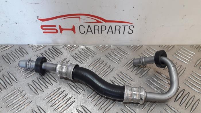 Gebruikte Oliedruk Leiding Mercedes E (W213) E-200d 2.0 Turbo 16V Prijs € 40,00 Margeregeling aangeboden door SH Carparts