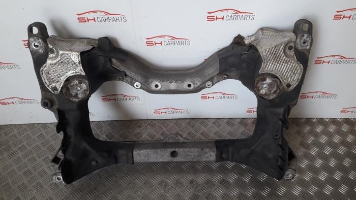 Gebruikte Subframe Mercedes SL (R230) 3.7 SL-350 V6 18V Prijs € 225,00 Margeregeling aangeboden door SH Carparts