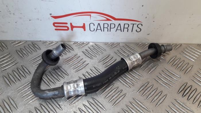 Gebruikte Oliedruk Leiding Mercedes E (C238) E-220d 2.0 Turbo 16V Prijs € 40,00 Margeregeling aangeboden door SH Carparts