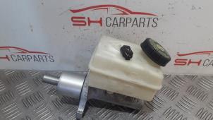 Gebruikte Hoofdremcilinder Mercedes B (W245) 2.0 B-200 16V Turbo Prijs € 15,00 Margeregeling aangeboden door SH Carparts
