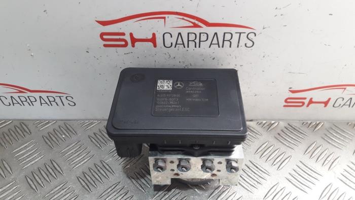 Gebruikte ABS Pomp Mercedes C (W205) C-200 1.6 CDI BlueTEC, C-200 d 16V Prijs € 67,50 Margeregeling aangeboden door SH Carparts