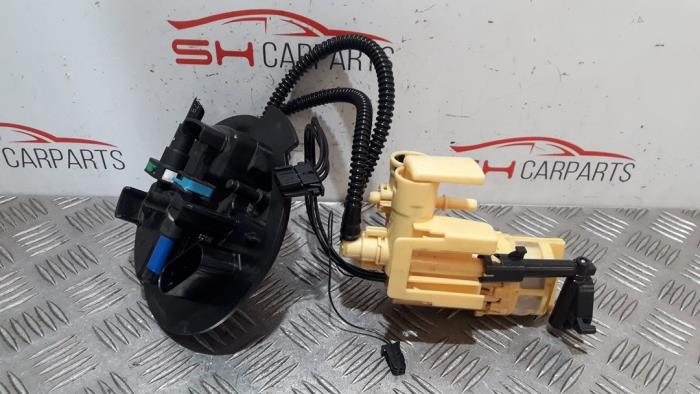 Opvoerpomp van een Mercedes-Benz E (C238) E-220d 2.0 Turbo 16V 2017