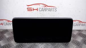 Gebruikte Display Interieur Mercedes C (W205) C-300 2.0 Turbo 16V Prijs € 340,00 Margeregeling aangeboden door SH Carparts