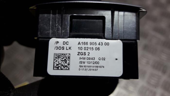 Combischakelaar ramen van een Mercedes-Benz B (W246,242) 1.5 B-180 CDI 16V 2014