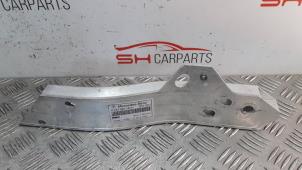 Gebruikte Frontbalk Mercedes GLC Coupe (C253) 2.0 250 16V 4-Matic Prijs € 30,00 Margeregeling aangeboden door SH Carparts