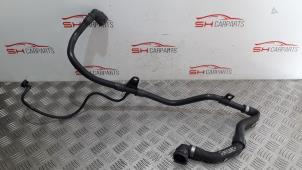 Gebruikte Koelwaterslang Mercedes C Estate (S205) C-220 CDI 2.2 16V BlueTEC Prijs € 25,00 Margeregeling aangeboden door SH Carparts