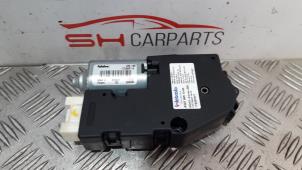 Gebruikte Schuifdak Motor Mercedes C (W204) 2.2 C-220 CDI 16V BlueEFFICIENCY Prijs € 100,00 Margeregeling aangeboden door SH Carparts