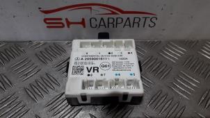 Gebruikte Deur module Mercedes C (W205) C-220 2.2 CDI BlueTEC, C-220 d 16V Prijs € 45,00 Margeregeling aangeboden door SH Carparts