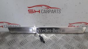 Gebruikte Instapverlichting Mercedes CLA (117.3) 1.6 CLA-180 16V Prijs € 50,00 Margeregeling aangeboden door SH Carparts