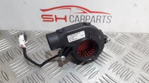 Gebruikte Blower Mercedes E (C238) E-220d 2.0 Turbo 16V Prijs € 75,00 Margeregeling aangeboden door SH Carparts