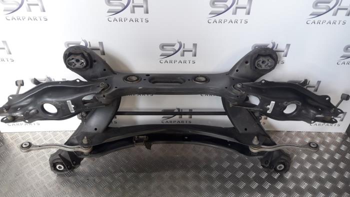 Gebruikte Subframe Mercedes GLC (X253) 2.0 260 16V 4-Matic Prijs € 145,00 Margeregeling aangeboden door SH Carparts
