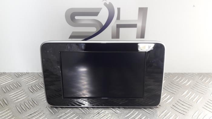 Gebruikte Display Interieur Mercedes C (W205) C-200 1.6 CDI BlueTEC, C-200 d 16V Prijs € 170,00 Margeregeling aangeboden door SH Carparts