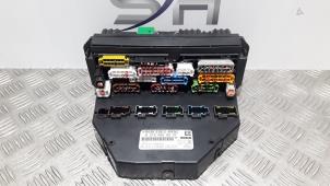 Gebruikte Zekeringkast Mercedes E Estate (S212) E-220 CDI 16V BlueEfficiency Prijs € 120,00 Margeregeling aangeboden door SH Carparts