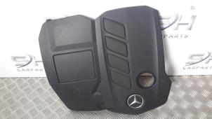 Gebruikte Motor Beschermplaat Mercedes E (W213) E-200d 2.0 Turbo 16V Prijs € 30,00 Margeregeling aangeboden door SH Carparts