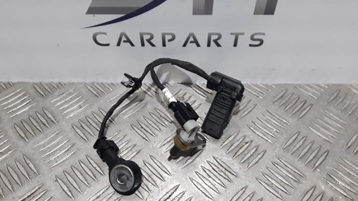 Gebruikte Motor Temperatuursensor Mercedes A Limousine (177.1) 2.0 A-35 AMG Turbo 16V 4Matic Prijs € 45,00 Margeregeling aangeboden door SH Carparts