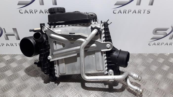 Gebruikte Intercooler Mercedes A Limousine (177.1) 2.0 A-35 AMG Turbo 16V 4Matic Prijs € 200,00 Margeregeling aangeboden door SH Carparts