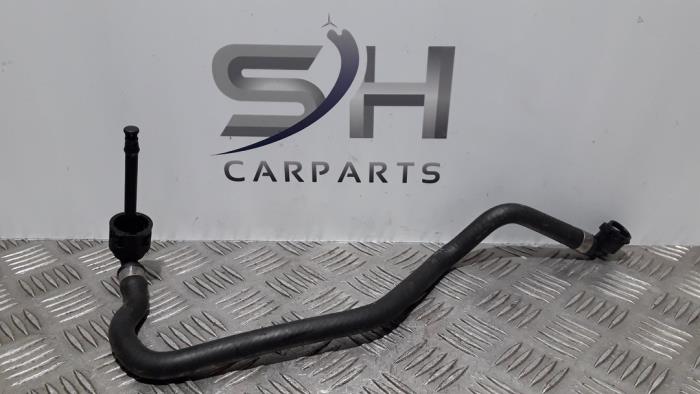 Gebruikte Leiding (diversen) Mercedes A (177.0) 1.5 A-180d Prijs € 30,00 Margeregeling aangeboden door SH Carparts
